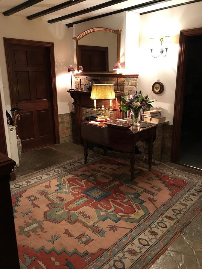 לינה וארוחת בוקר ווינרש Tudor Place מראה חיצוני תמונה